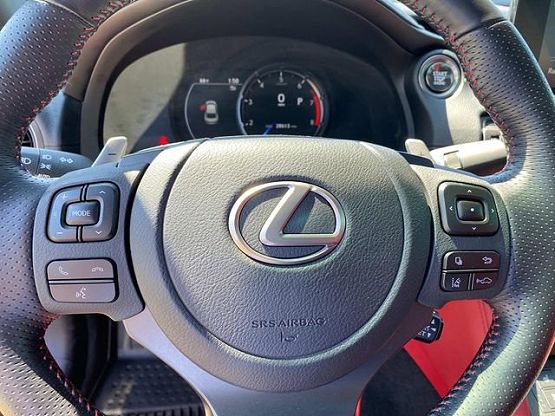 2022 Lexus IS 350 F SPORT photo 11