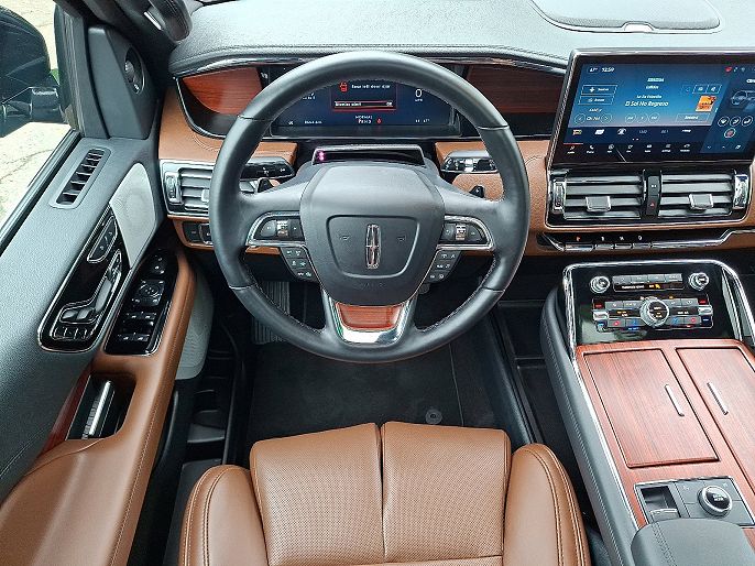 2022 Lincoln Navigator L
