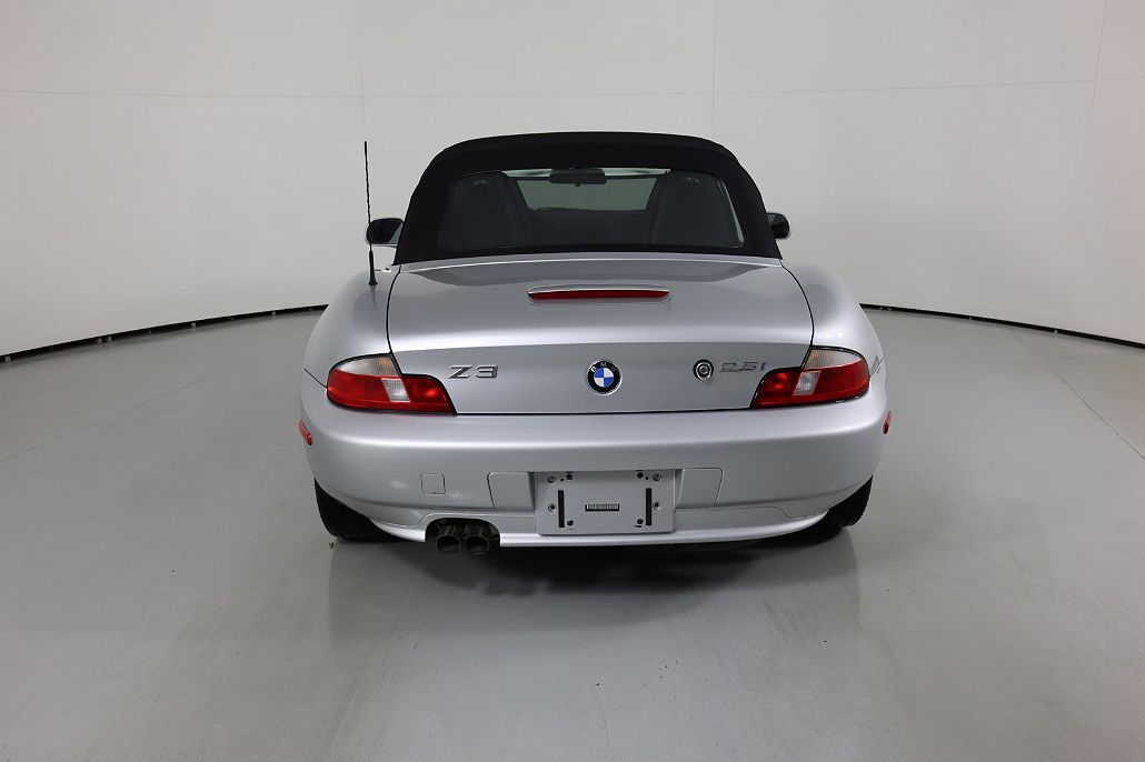 2001 BMW Z3 2.5i image 5