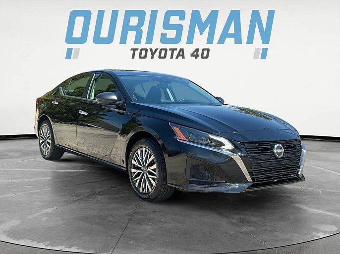 2025 Nissan Altima
