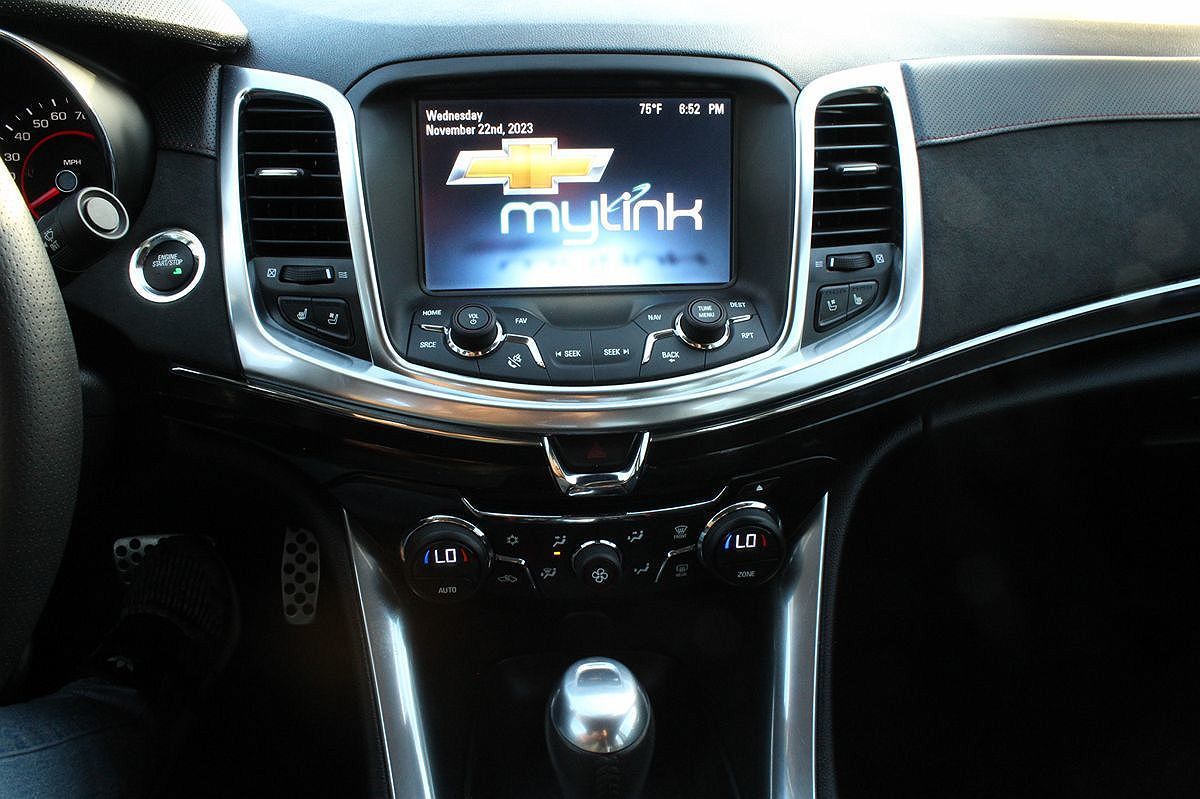2014 Chevrolet SS null image 12
