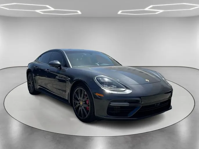 2018 Porsche Panamera