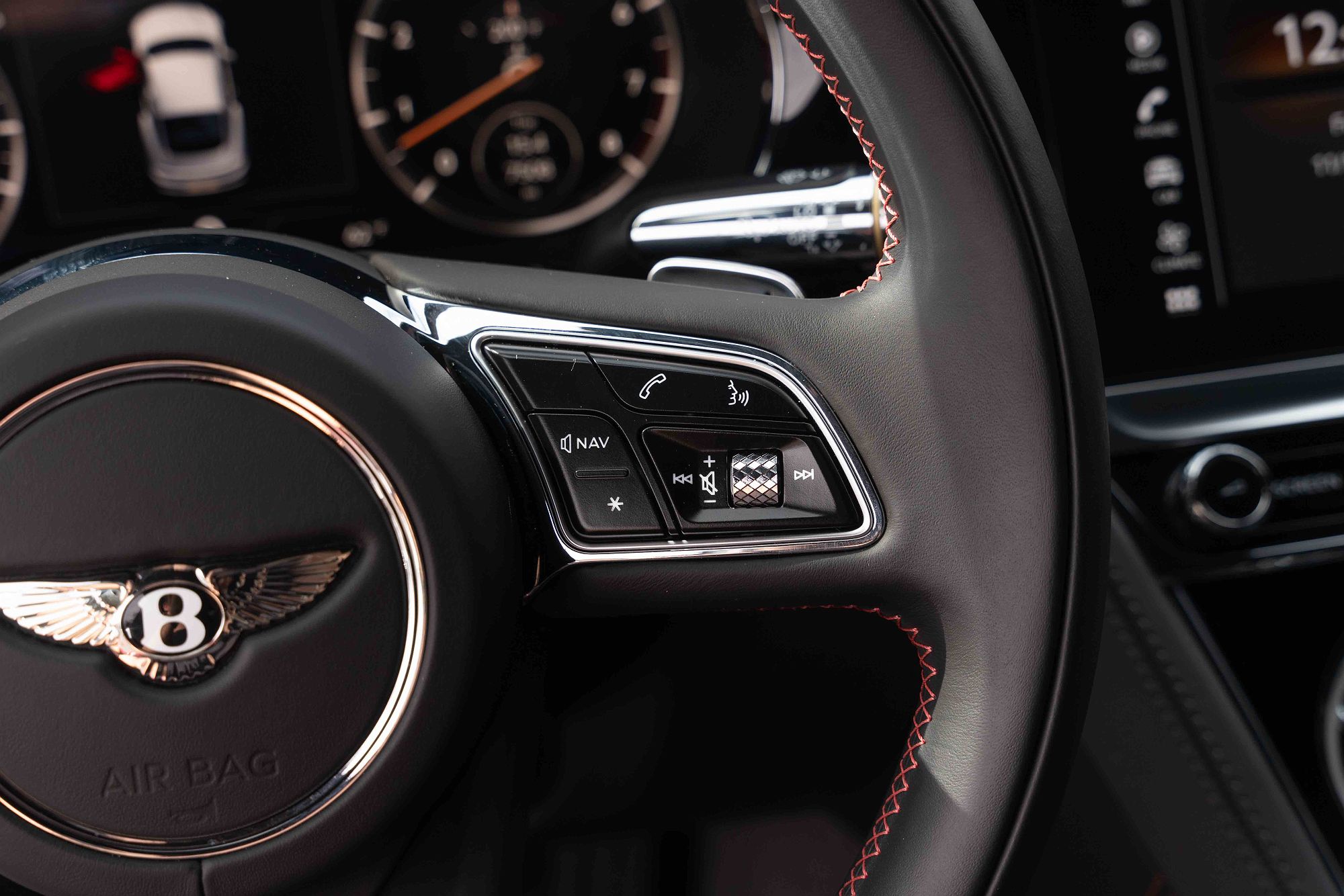 2021 Bentley Continental GT image 25