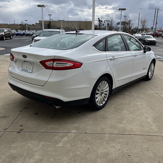 2015 Ford Fusion S image 2
