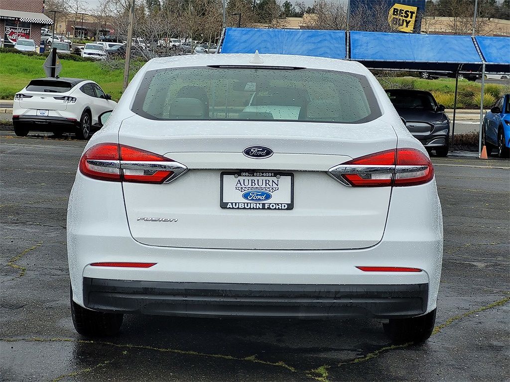 2020 Ford Fusion S image 5