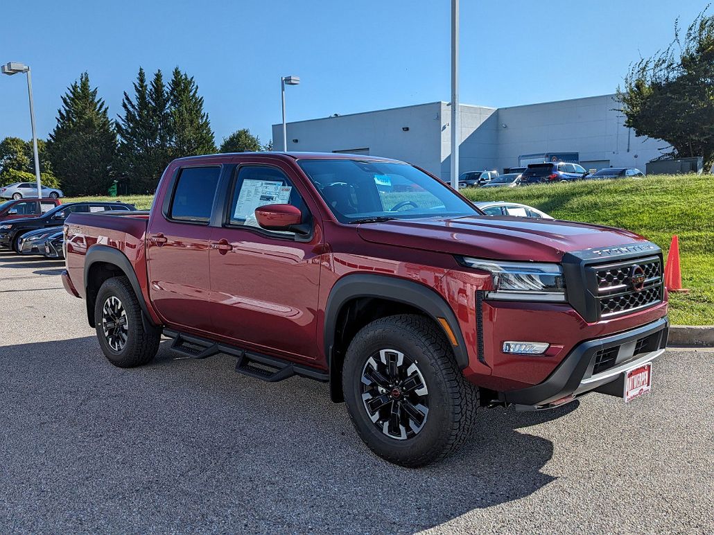 2023 Nissan Frontier PRO-4X image 1