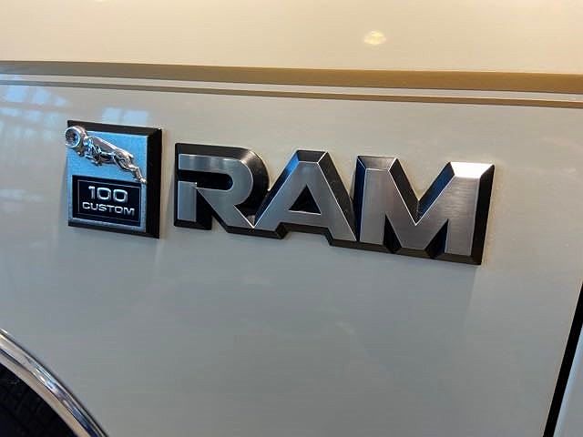 1985 Dodge Ram 150 null image 2