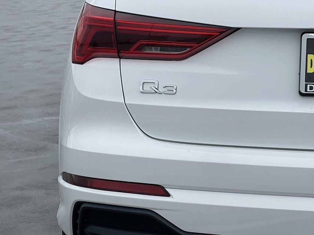 2021 Audi Q3 Premium image 4
