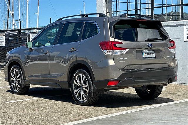 2019 Subaru Forester Limited image 4