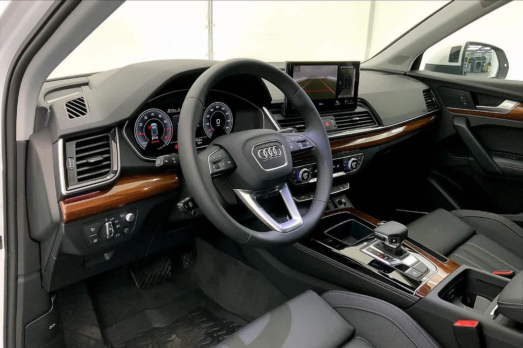 2023 Audi Q5 Prestige image 1