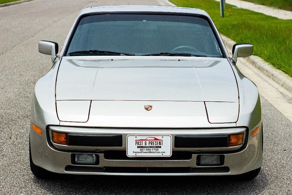 1984 Porsche 944 null image 22