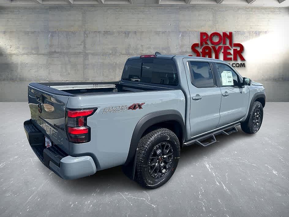 2024 Nissan Frontier PRO-4X image 5