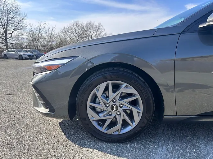 2024 Hyundai Elantra