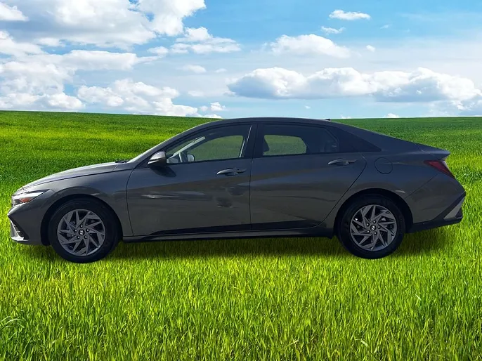 2024 Hyundai Elantra