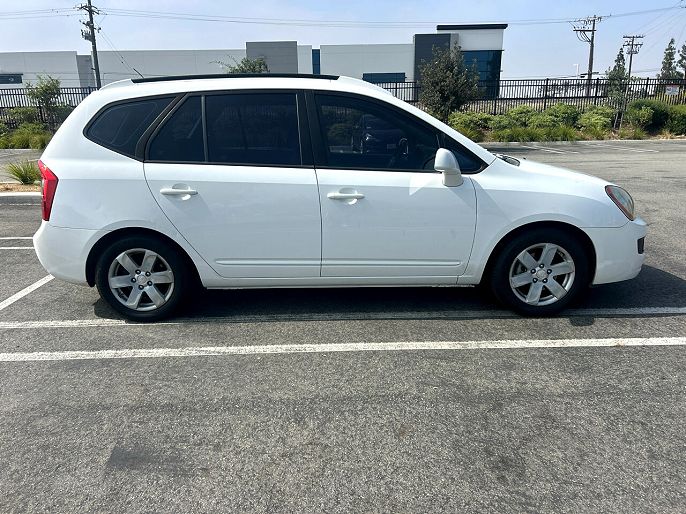 2007 Kia Rondo