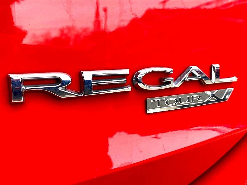 2018 Buick Regal Preferred image 11