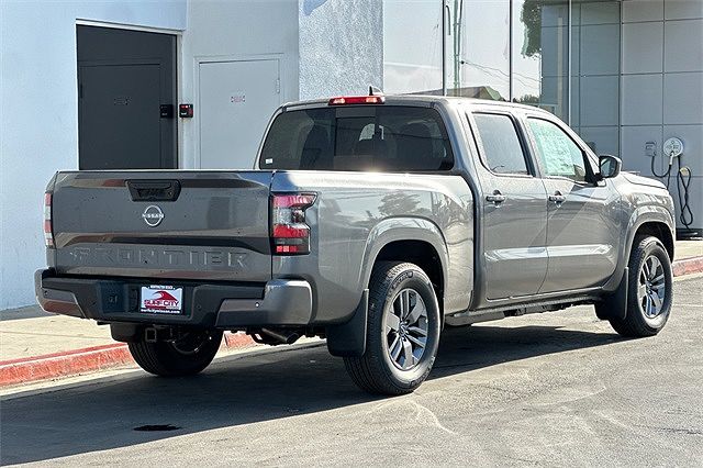 2025 Nissan Frontier