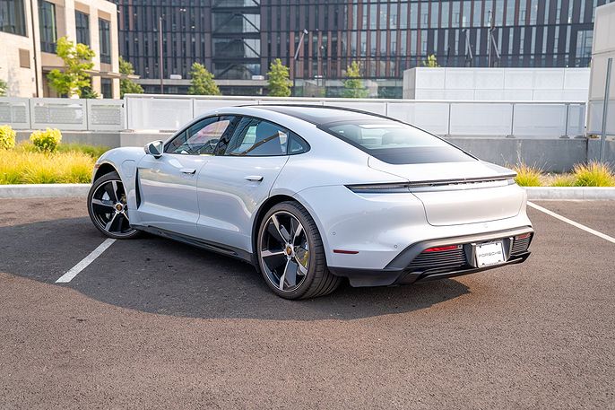2023 Porsche Taycan