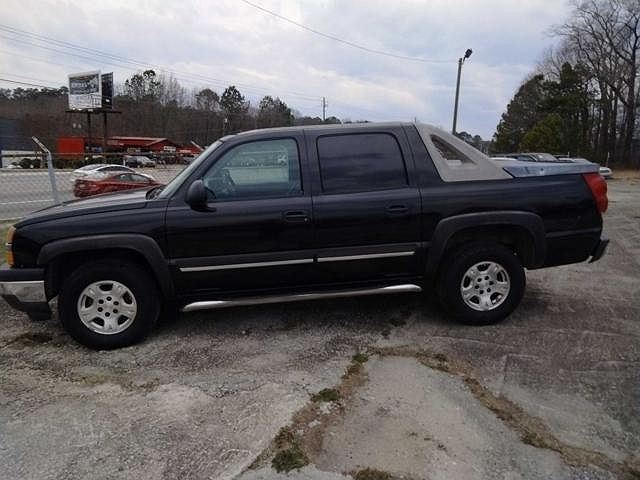 2006 Chevrolet Avalanche 1500 null image 31