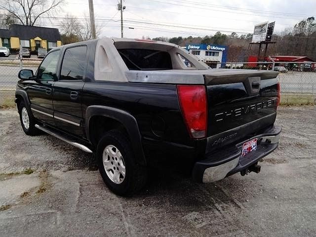 2006 Chevrolet Avalanche 1500 null image 32