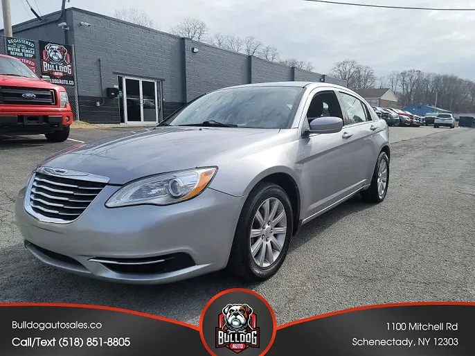 2013 Chrysler 200