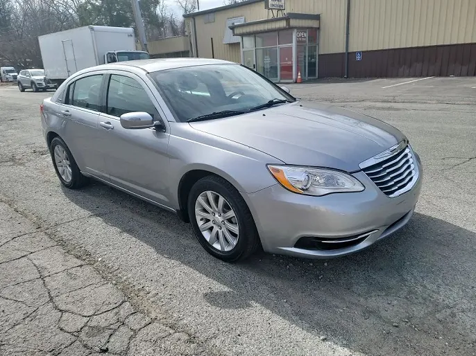 2013 Chrysler 200