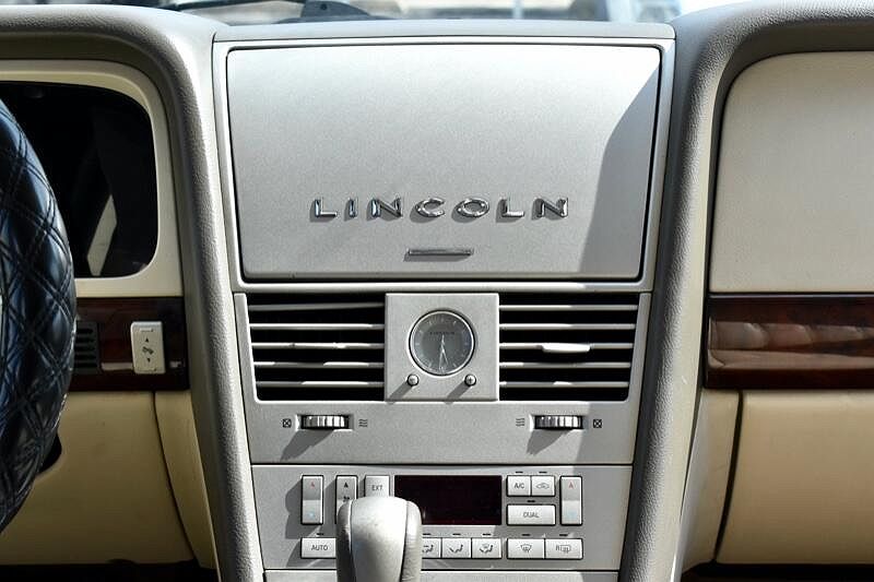 2004 Lincoln Aviator Luxury image 14