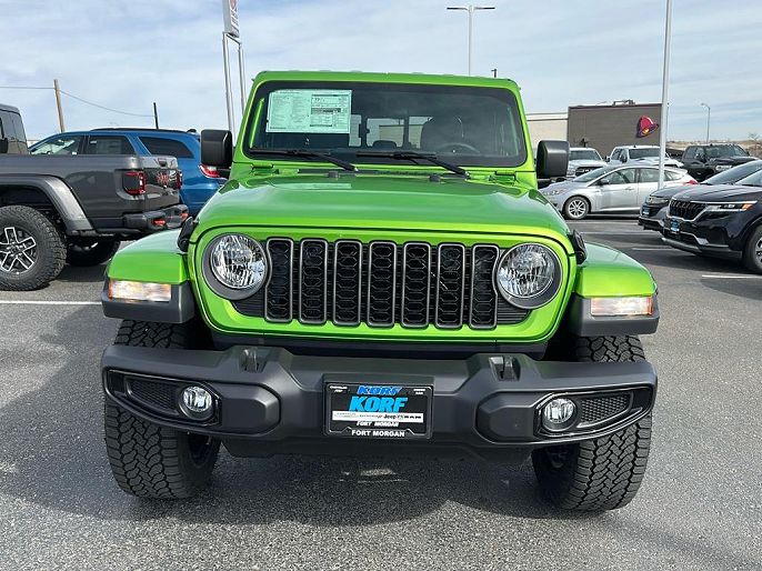 2025 Jeep Gladiator