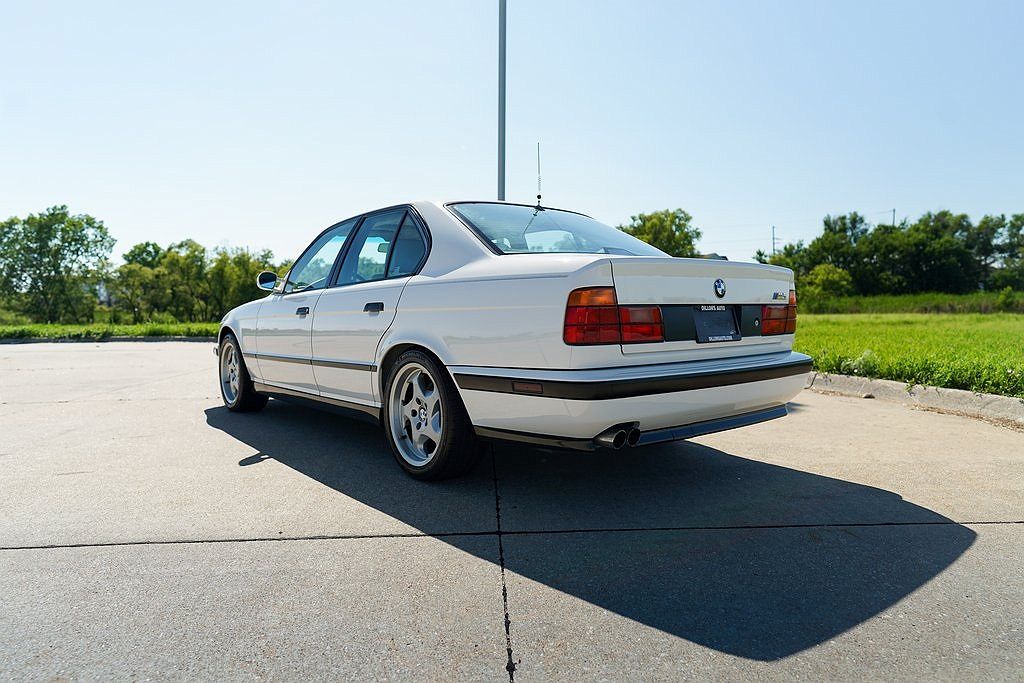 1993 BMW M5 null image 10