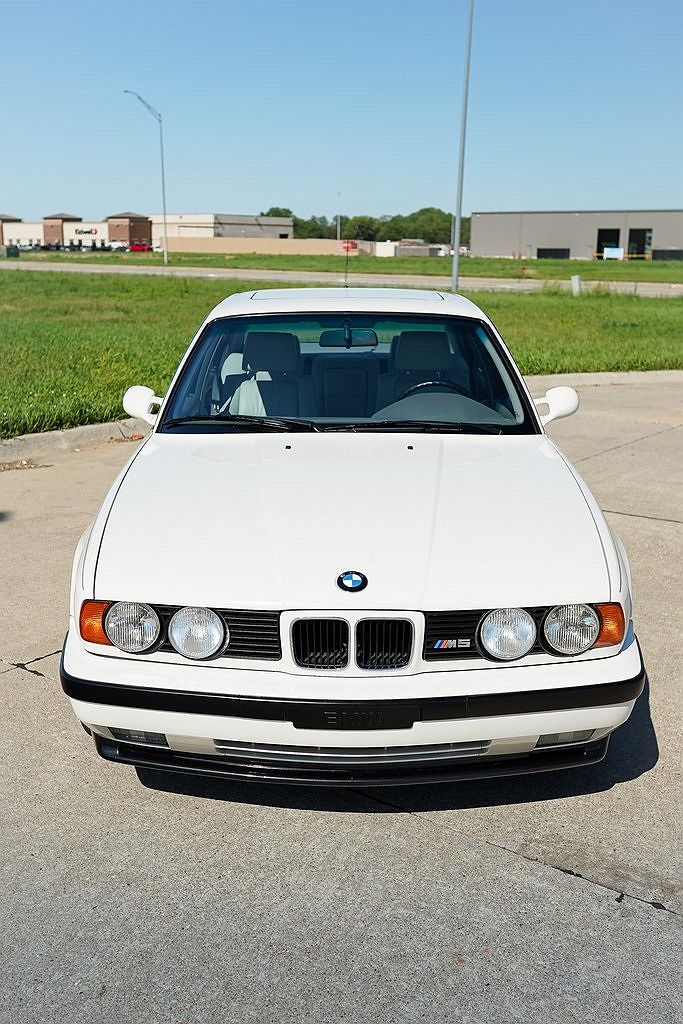 1993 BMW M5 null image 15