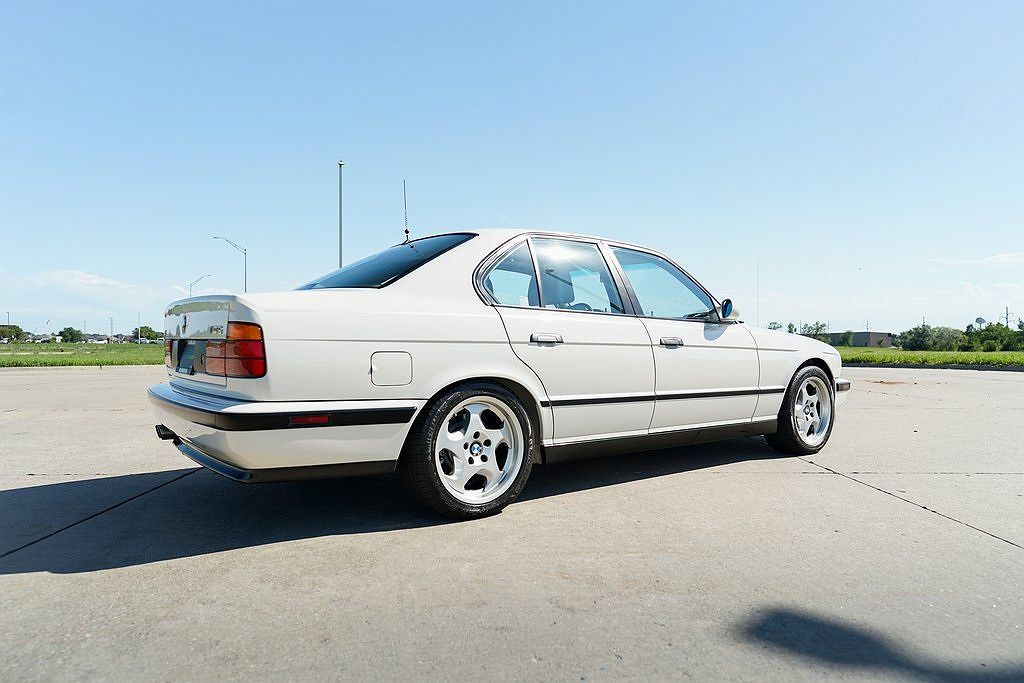 1993 BMW M5 null image 7