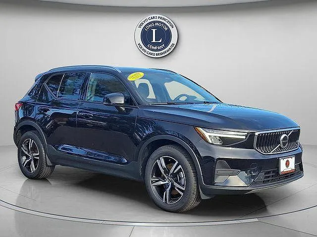2023 Volvo XC40