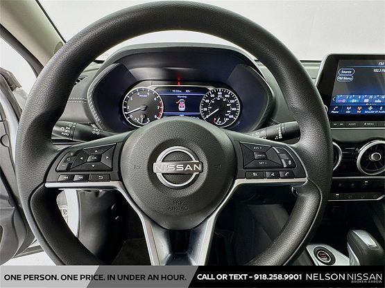 2025 Nissan Sentra SV photo 11