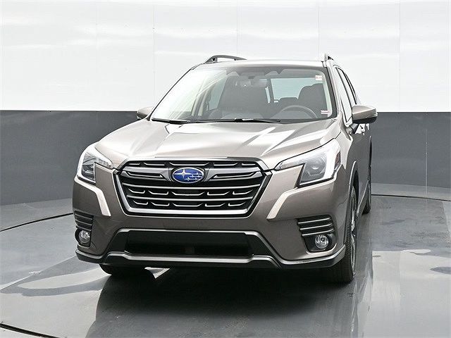 2023 Subaru Forester Limited image 1