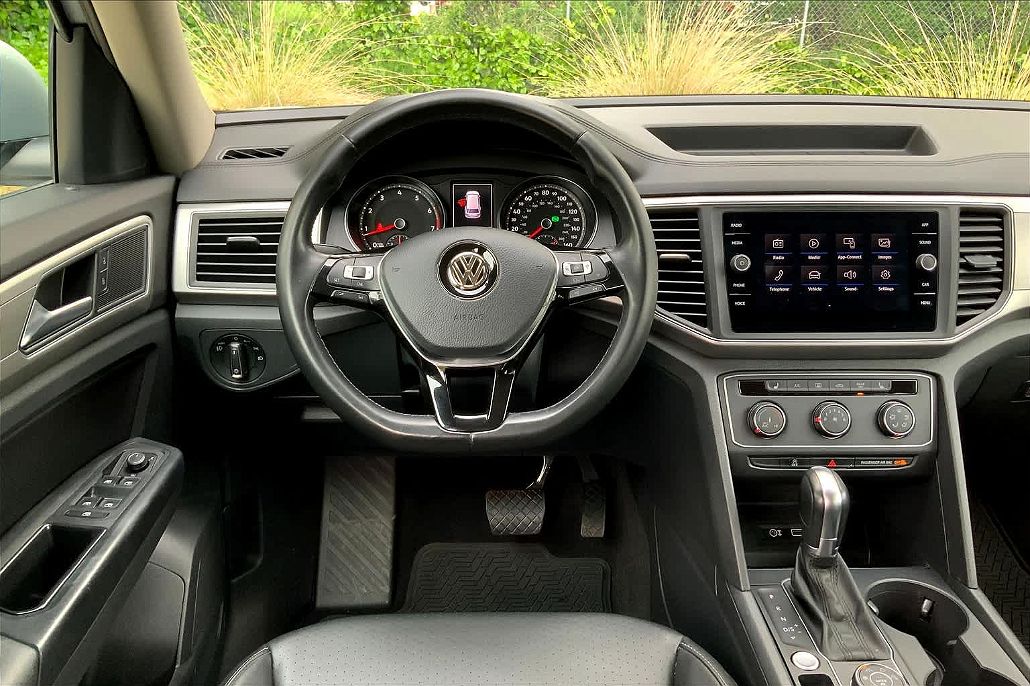 2018 Volkswagen Atlas SE image 3