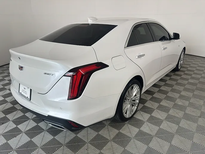2025 Cadillac CT4