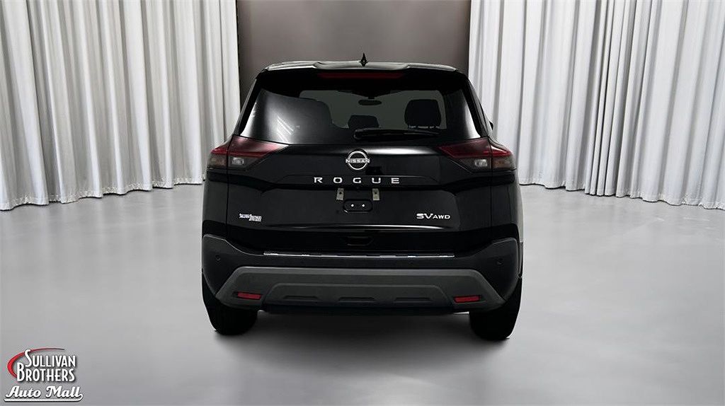 2022 Nissan Rogue SV image 5