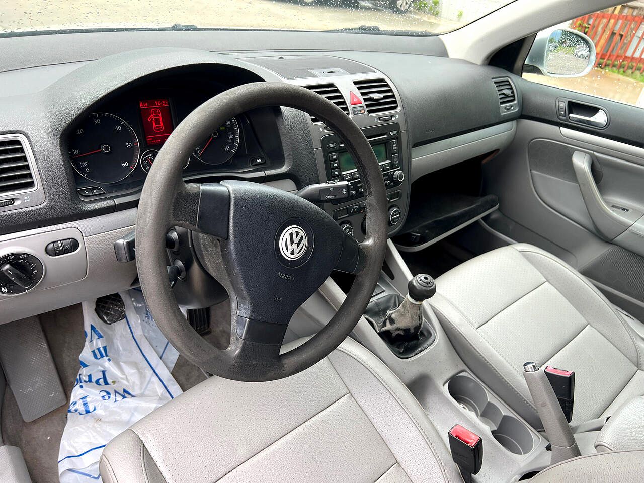 2005 Volkswagen Jetta null image 17