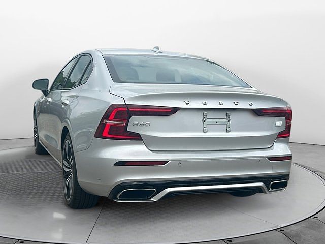 2022 Volvo S60