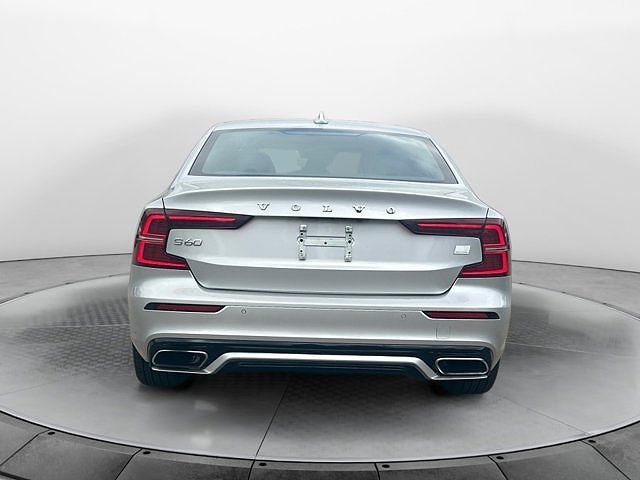 2022 Volvo S60