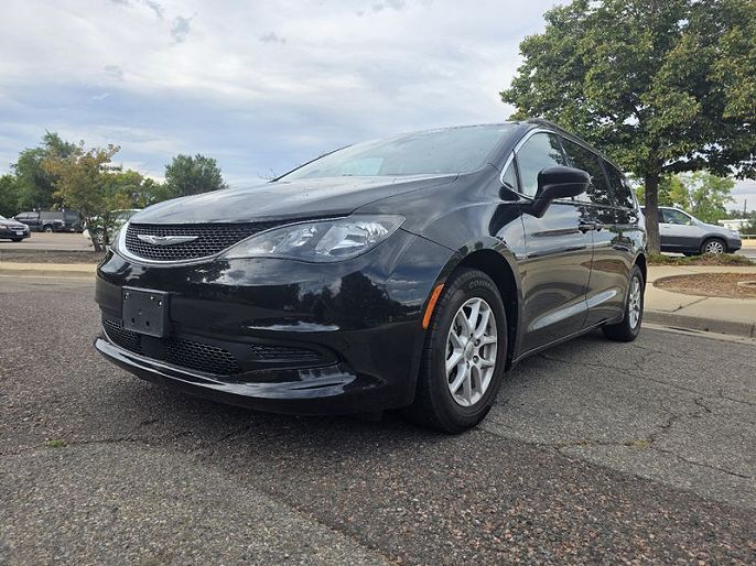 2021 Chrysler Voyager