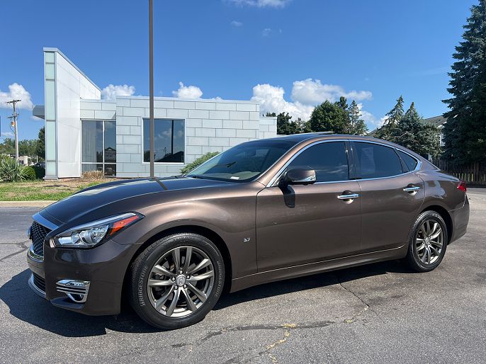 2019 Infiniti Q70