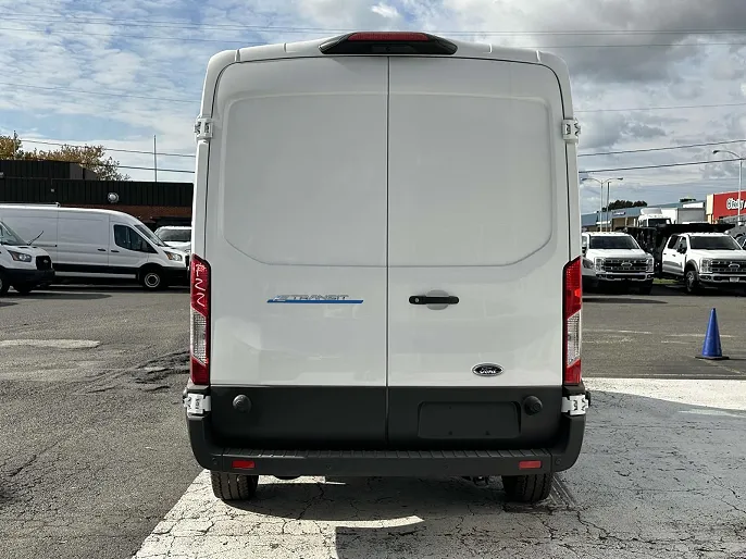 2024 Ford E-Transit