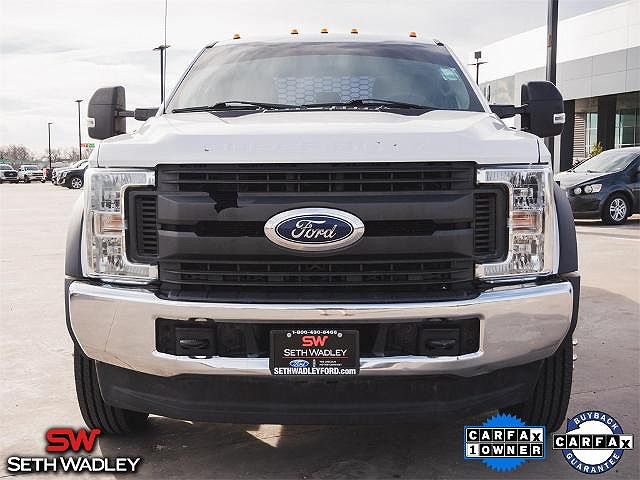 2017 Ford F-550 XL image 4