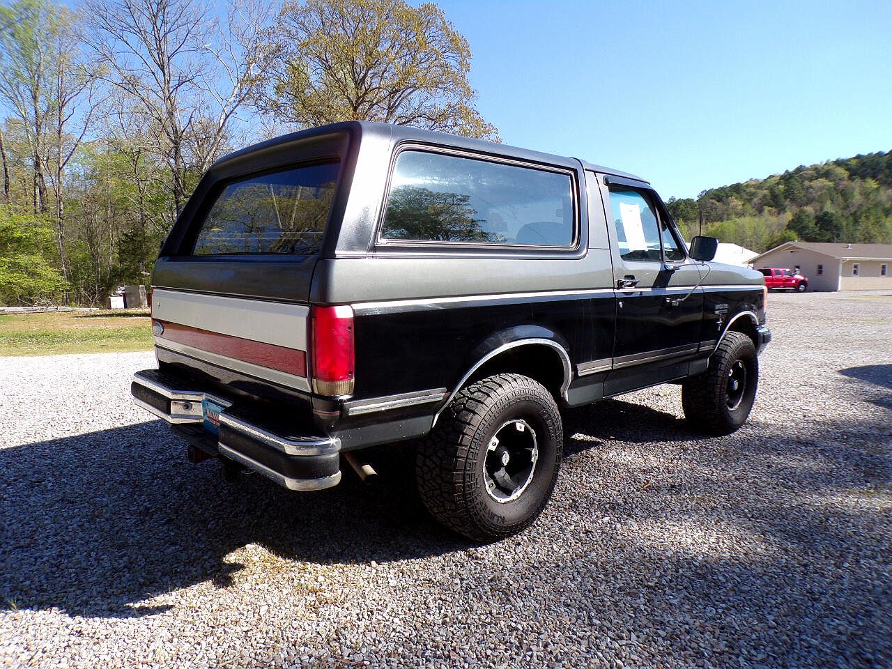 1989 Ford Bronco XLT image 5