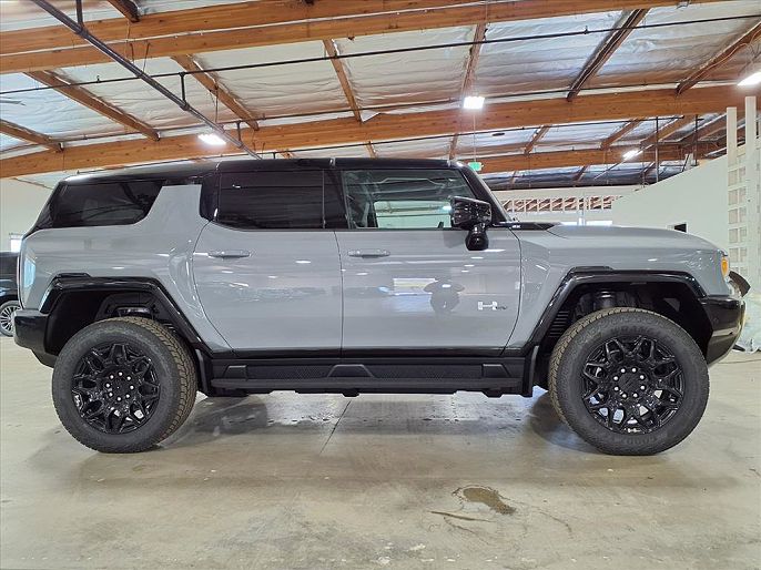 2026 GMC Hummer EV