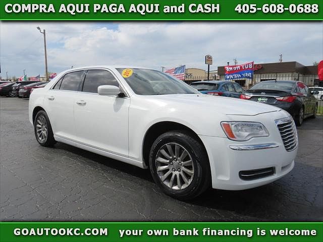 2013 Chrysler 300 null image 0