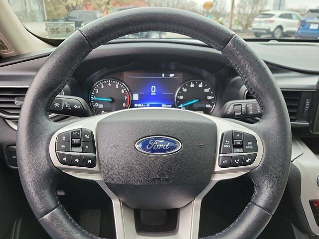 2021 Ford Explorer XLT image 17