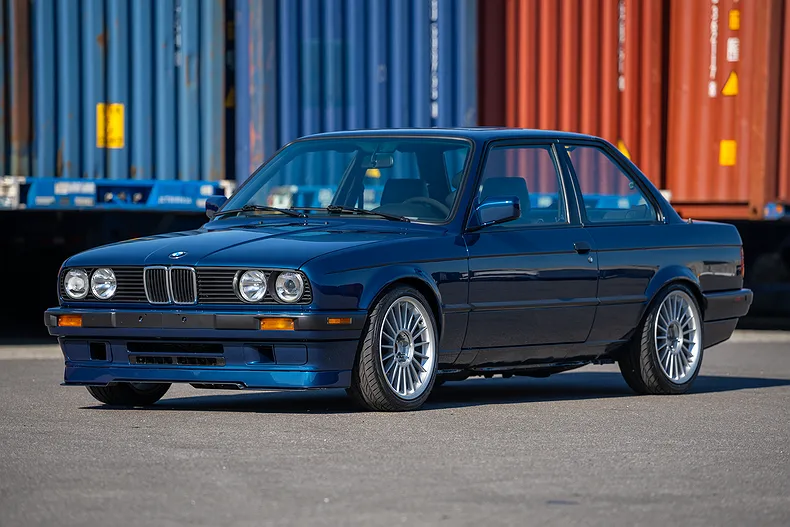 1989 BMW 3 Series 325is image 5