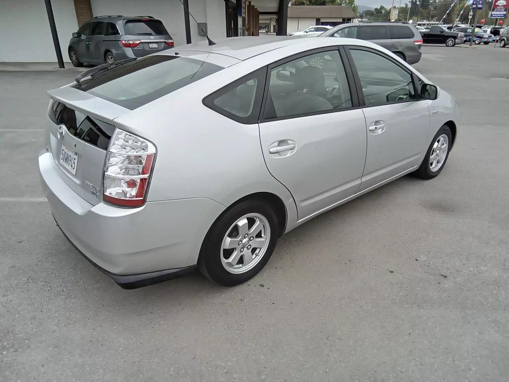 2006 Toyota Prius Standard image 2